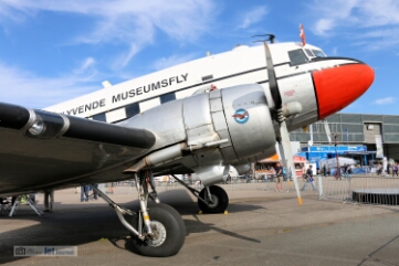 OY-BPB, DC-3 EDHL 2017