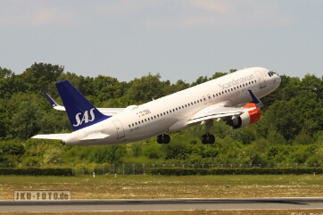 SE-DOX, Airbus A320-251N, SAS Hamburg 2025