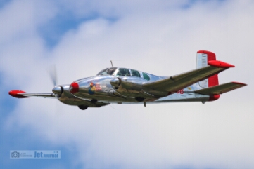 N3670B, Beech E-50 Twin Bonanza EDOI Bienenfarm 2024