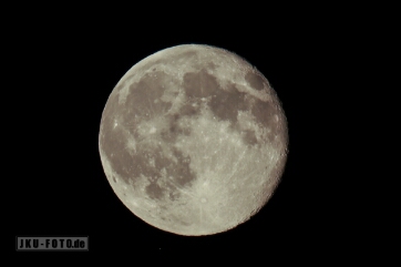 Der Mond Der Mond - schon Tausende Male fotografiert - aber er zeigt sich nur in dieser Form